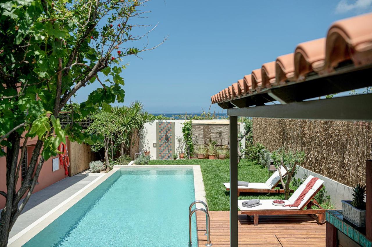 The House By The Sea Villa Kato Daratso Bagian luar foto