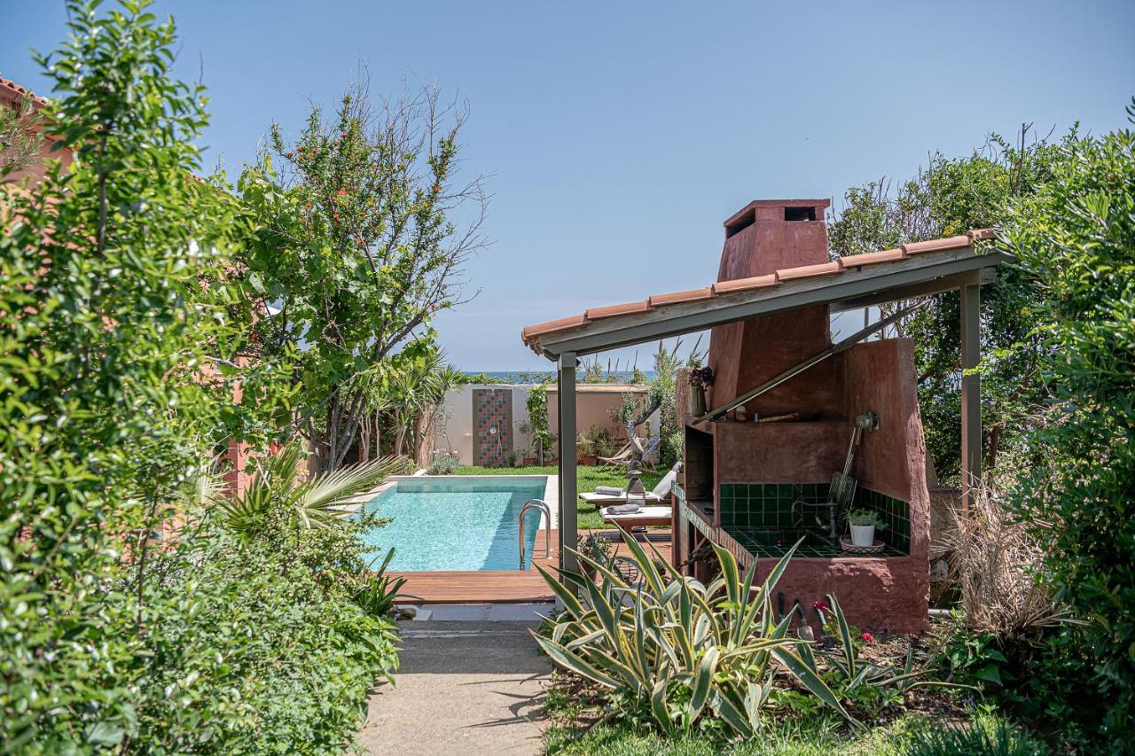 The House By The Sea Villa Kato Daratso Bagian luar foto