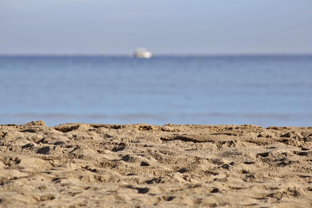 The House By The Sea Villa Kato Daratso Bagian luar foto